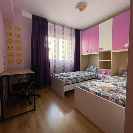 Апартаменти Cerna Apartament Брашов Екстер'єр фото