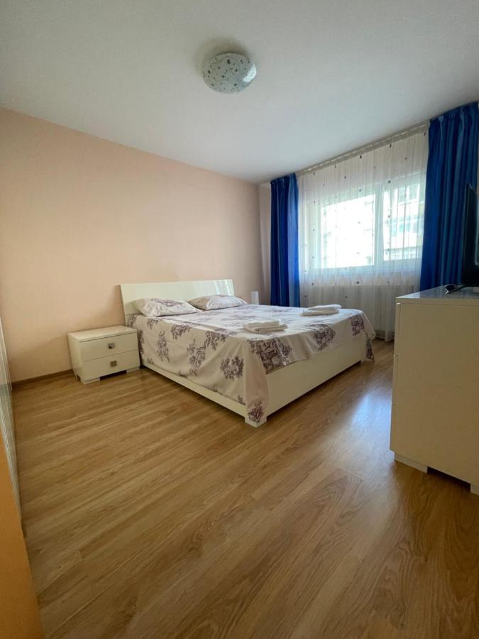 Апартаменти Cerna Apartament Брашов Екстер'єр фото